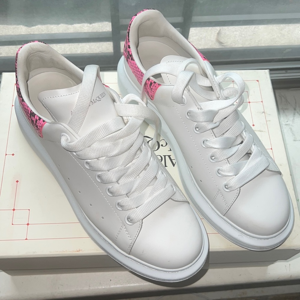 White Alexander McQueen oversized sneakers (WORN ONCE)